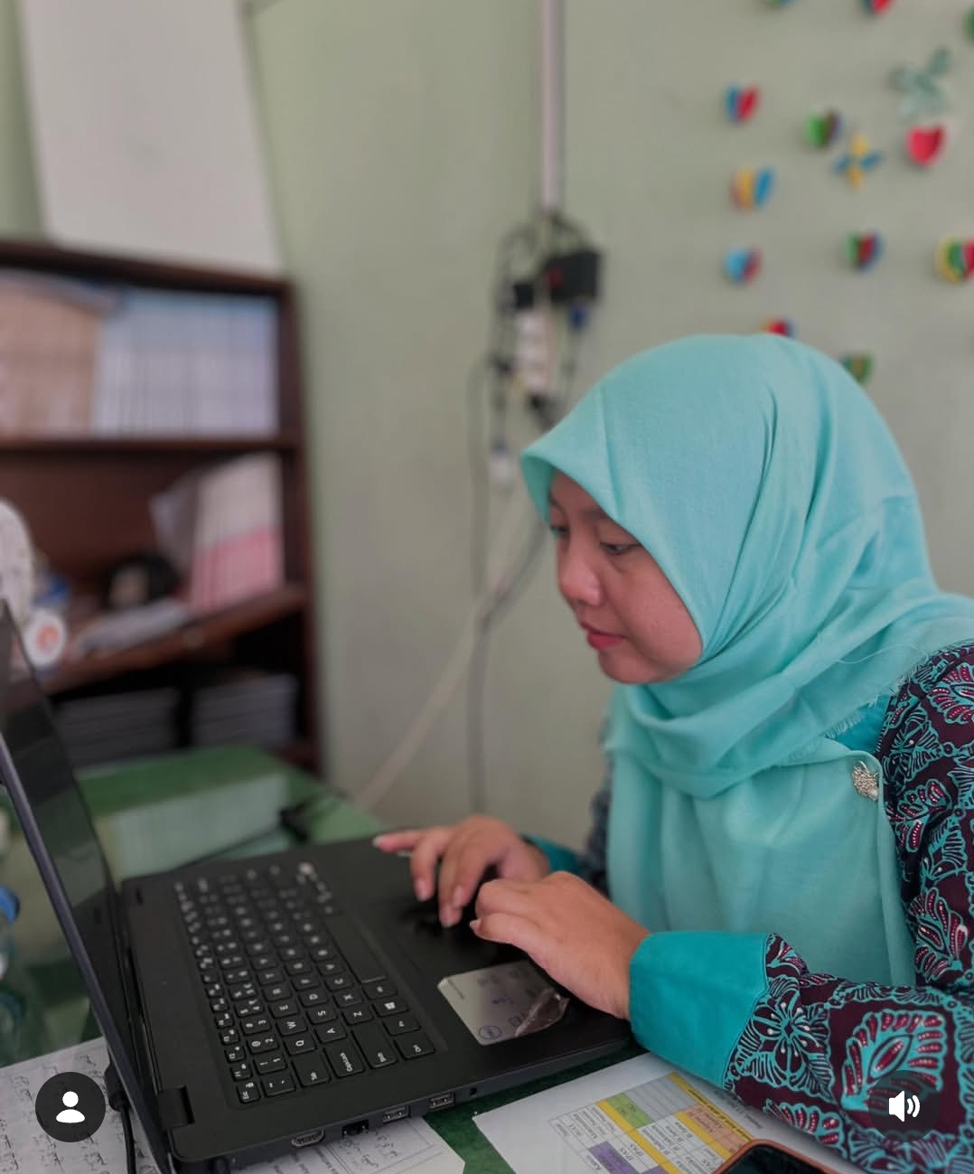 Fitaria Dewi Pratiwi: Sang Guru Proktor Ahli IT di MIN 3 Bantul dengan Dua Gelar Sarjana