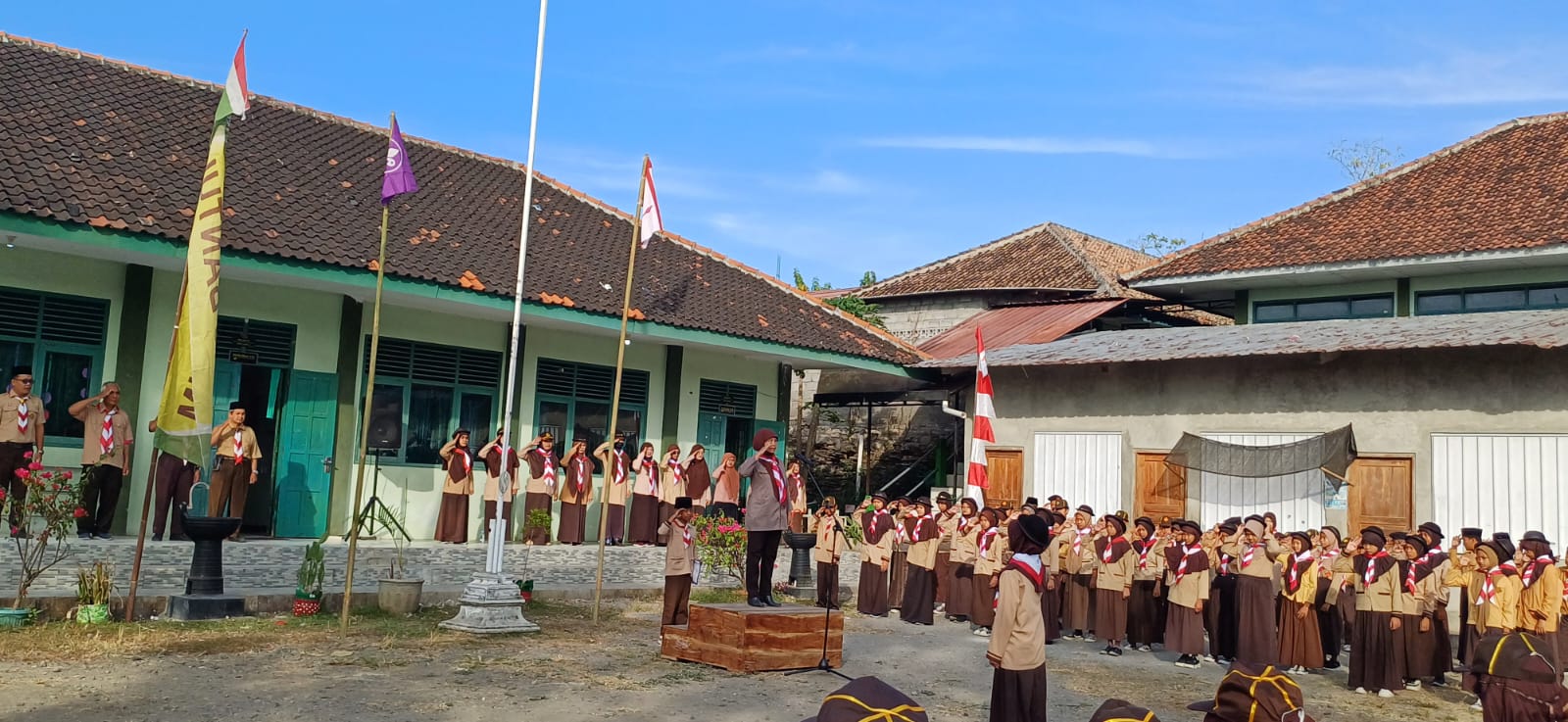 MIN 3 Bantul : Pramuka Bentuk Karakter Siswa