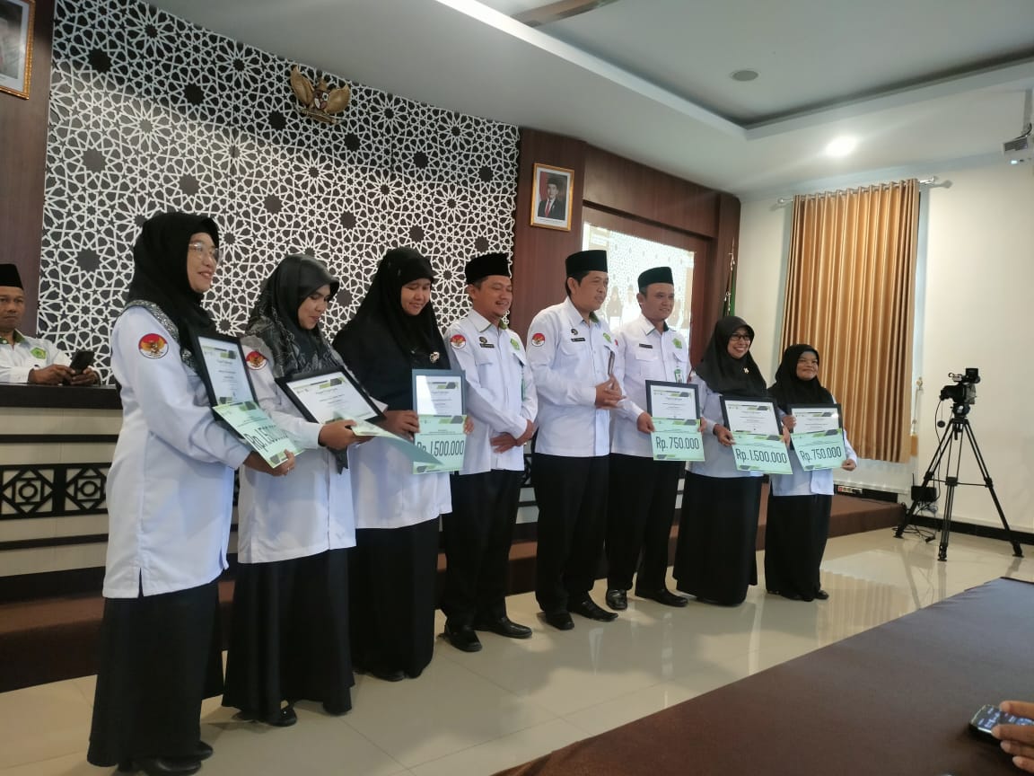 Komitmen Dalam Prestasi : MIN 3 Bantul Raih Juara II Madrasah Hebat 2024