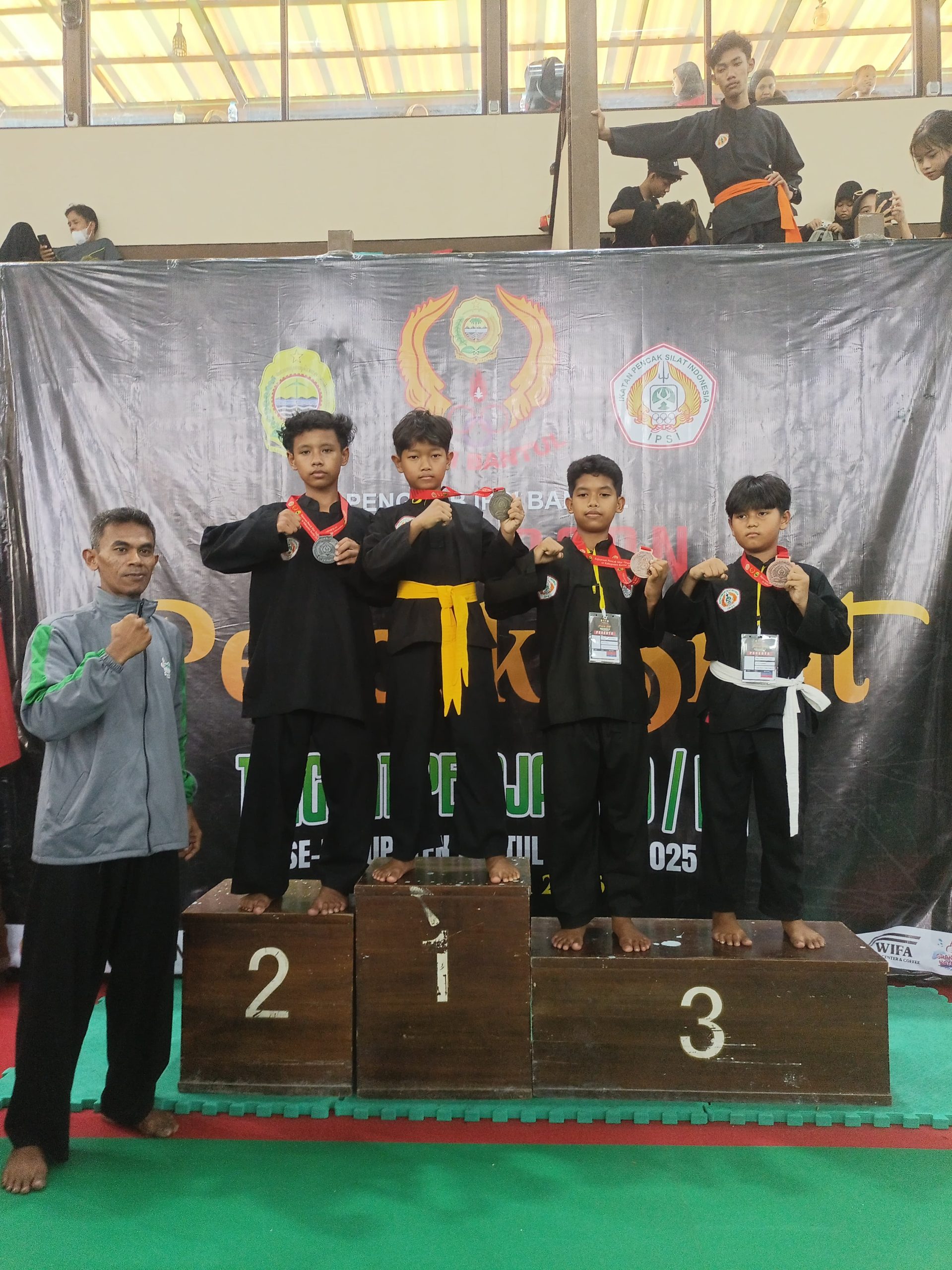 Atlet MIN 3 Bantul Raih Prestasi Gemilang di Kejuaraan Pencak Silat
