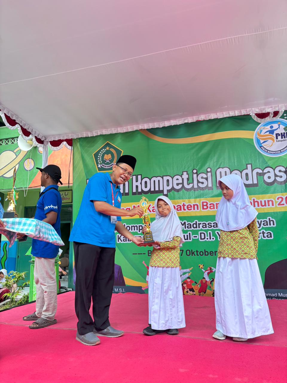 Siswi Kelas 3 MIN 3 Bantul, Iklilah Labibah Aziz, Raih Juara 2 Pidato Bahasa Indonesia di Ajang PKM Se-Kabupaten Bantul