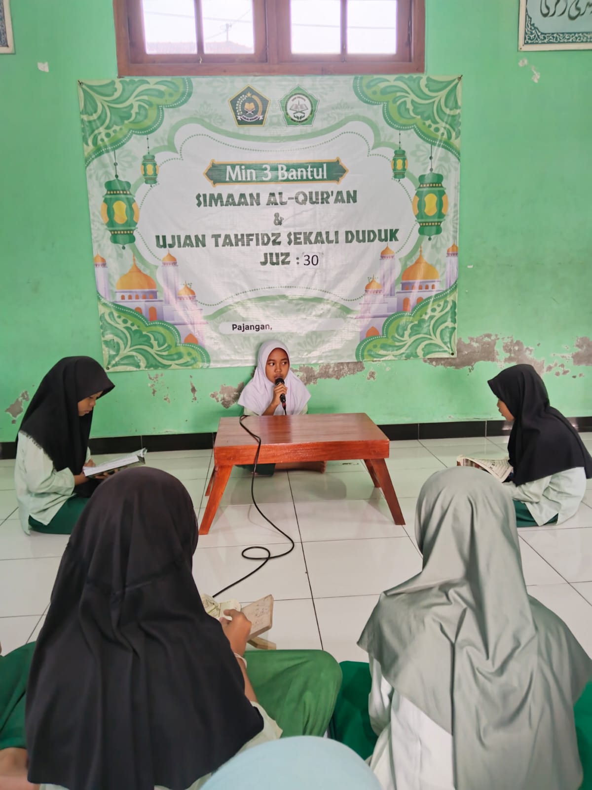Berkah Al-Qur’an: Anisa Izatul Muna, Siswi MIN 3 Bantul, Tuntaskan Hafalan Juz 30 Sekali Duduk
