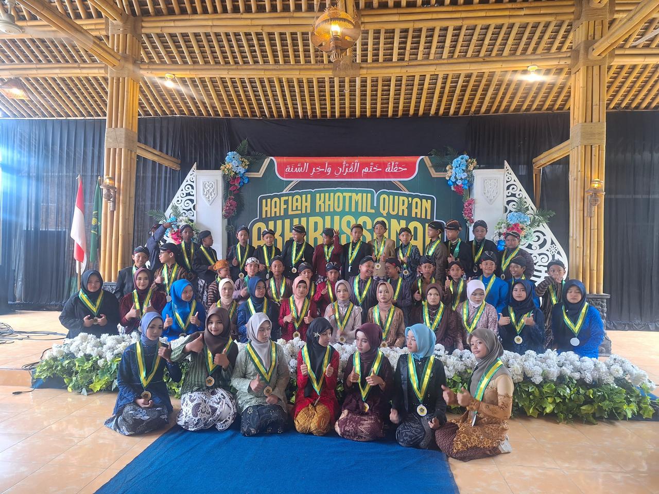 Gebyar Akhirussanah MIN 3 Bantul 2025: Perpisahan Penuh Makna, dari Khataman Al-Qur’an hingga Budaya Makan Takir