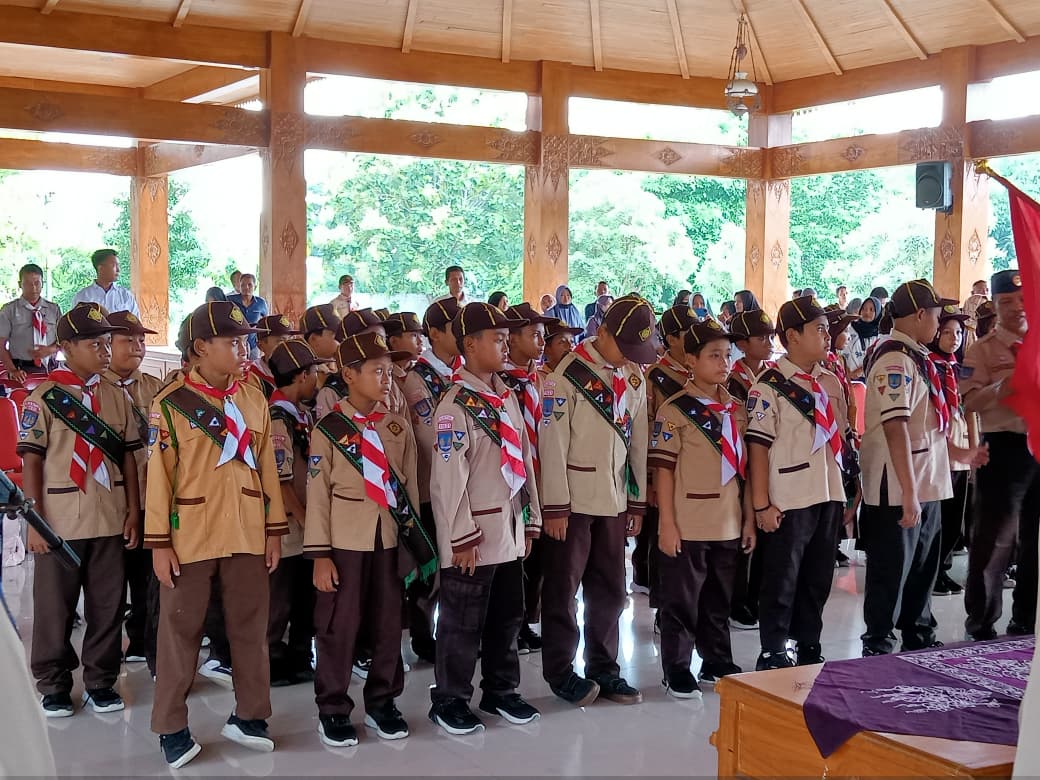 Pengukuhan Pramuka Garuda Kwartir Cabang Bantul : 3 Siswa MIN 3 Bantul Terpilih Sebagai Personel